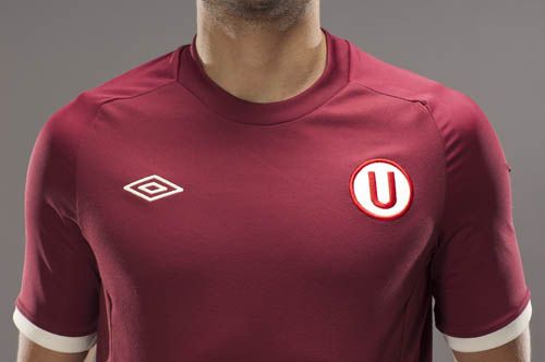 New Umbro Peru Universitario de Deportes 2011 La U Soccer Jersey 