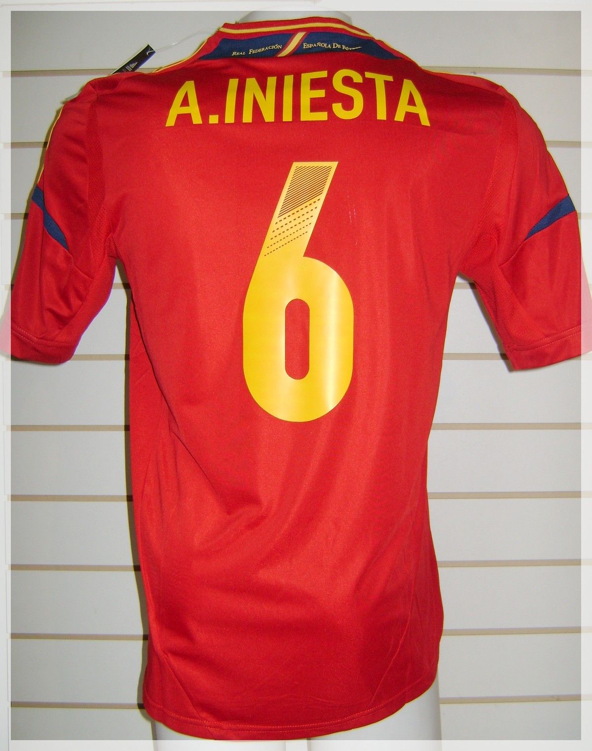 SPAIN SHORT SLEEVE SOCCER JERSEY EURO 2012 SIZE L MATCH DAY VS 