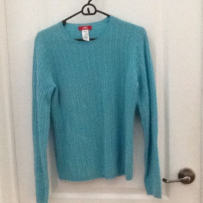 Anne Klein 100% Cashmere Aqua Sweater. Cable Design, Size M.