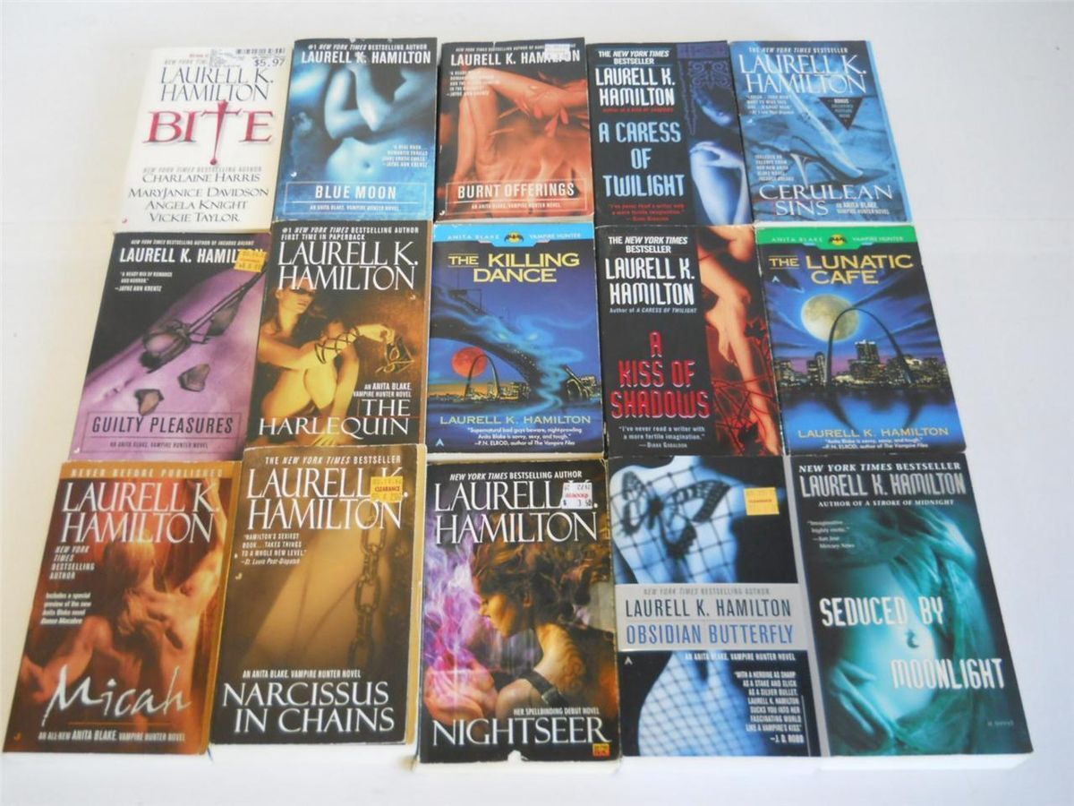   Laurell K Hamilton Paranormal Romance Books Anita Blake Vampire