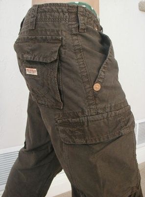 are bidding on a brand new, 100% authentic True Religion mens Anthony 