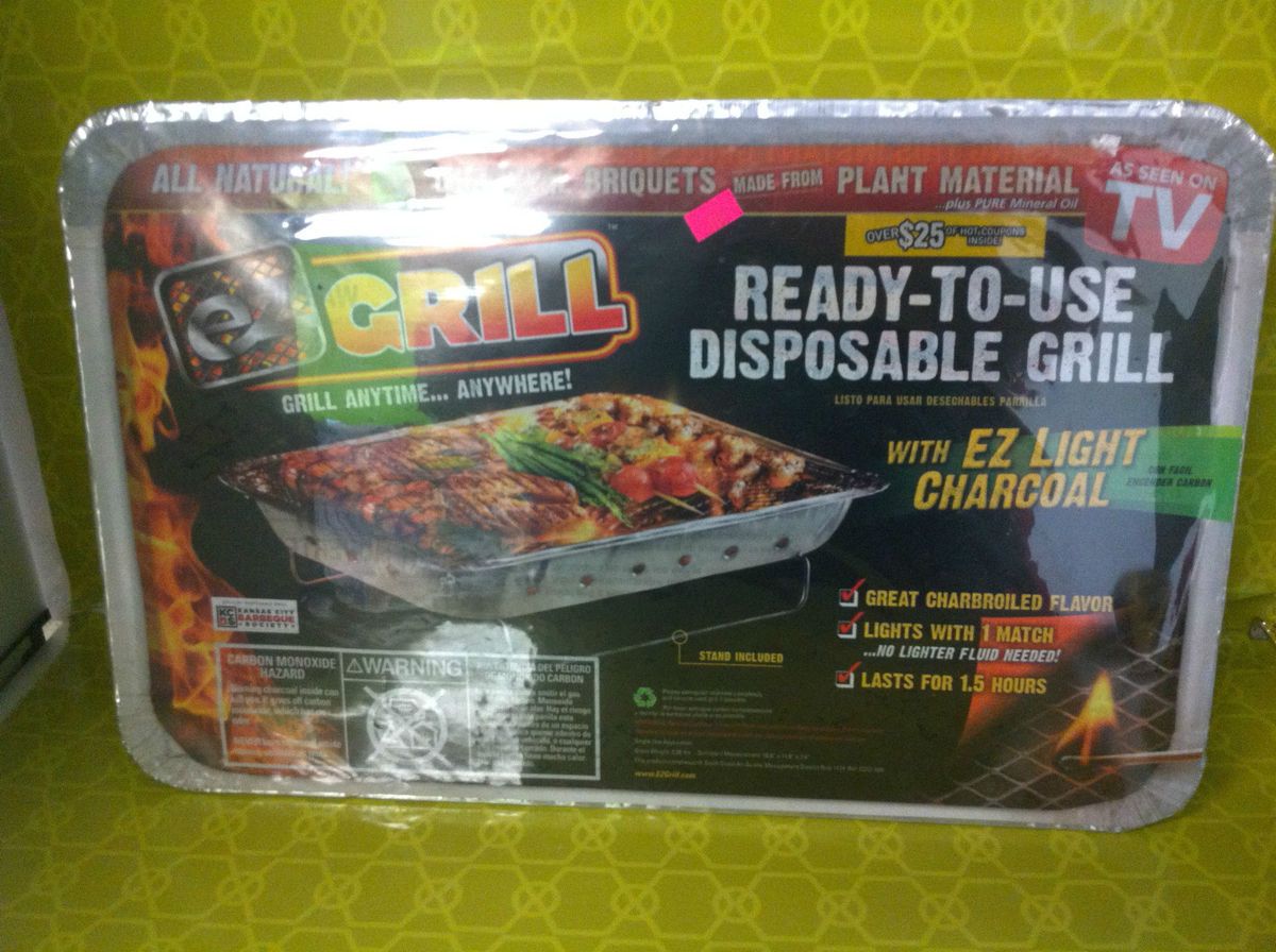 NEW EZ GRILL GRILL ANYTIME ANYWHERE READY TO USE WITH EZ LIGHT 