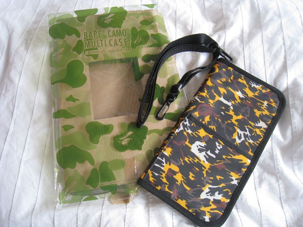   Bathing Ape BAPE Camo Leopard Logo Print Passport Card holder Bag Case