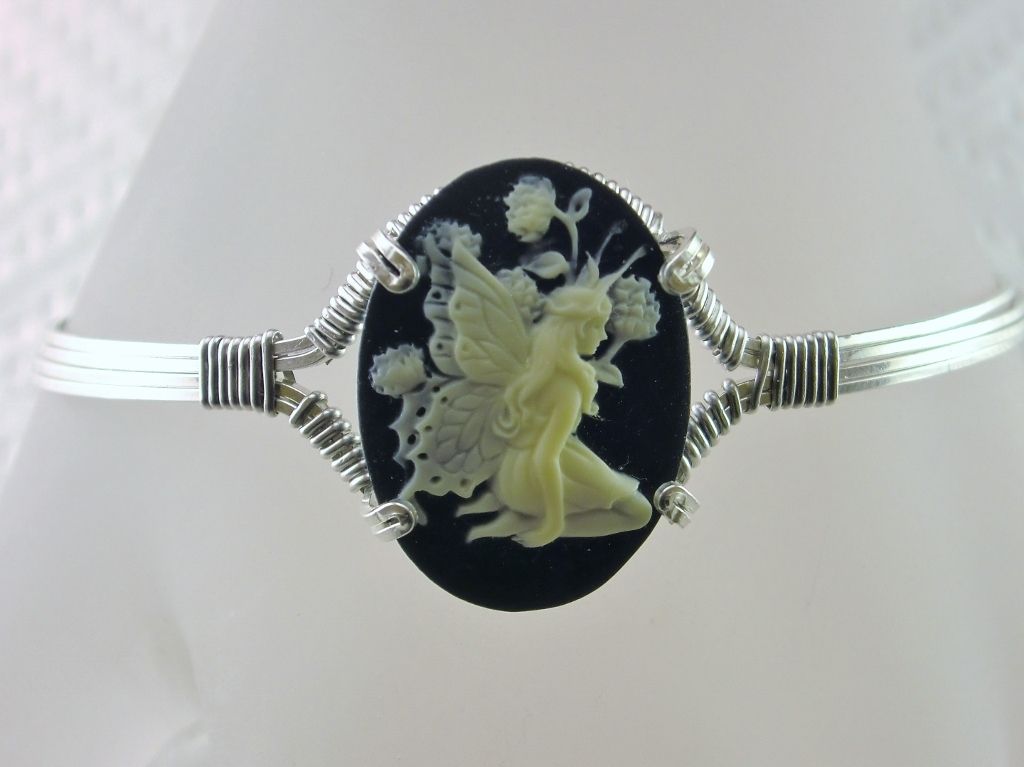 R538 Butterfly Fairy Cameo Artisan Bracelet Sterling Silver Lizs 