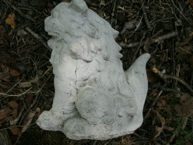   Cement 9 1/2 Foo Dog Asian Oriental Garden Art Statue Concrete Nice