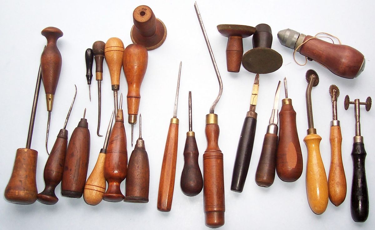    LEATHERWORKING Cobblers TOOLS 24 Pc Lot GOUGES AWLS STITCHING WHEELS