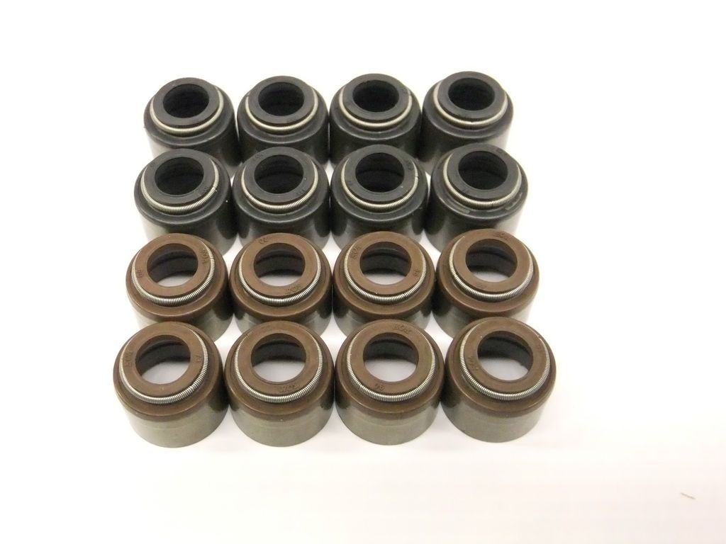 Int & Exh Valve Stem Seals for LS1 LS2 LS3 LS6 LS7 Like GM 12457652 