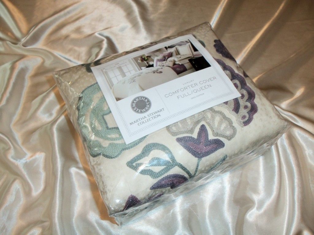 Martha Stewart Bellport Garden Queen Embroidered Duvet