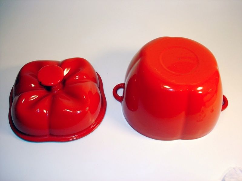 Red Bell Pepper Cast Iron Enamel Casserole Dutch Oven