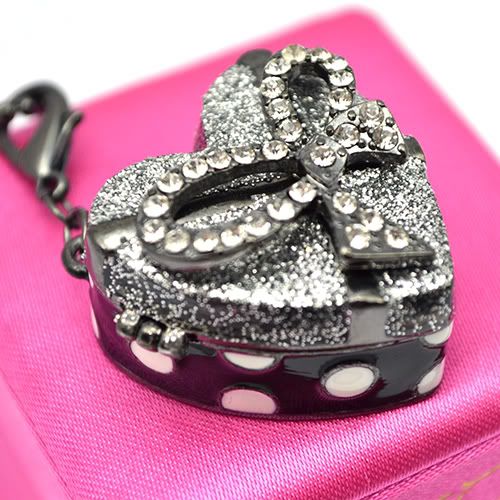 Original Betsey Johnson Chunky Spotty Heart Cake Secret Locket 