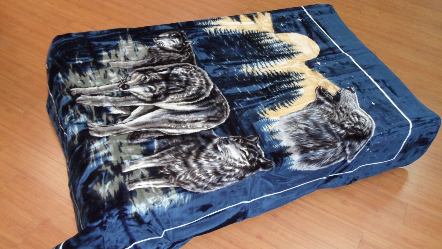 Wolfs Navy Blue Queen Korean Mink Blanket Solaron BM119