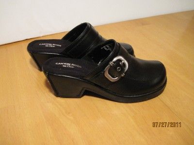 canyon river blues boca black faux leather clog