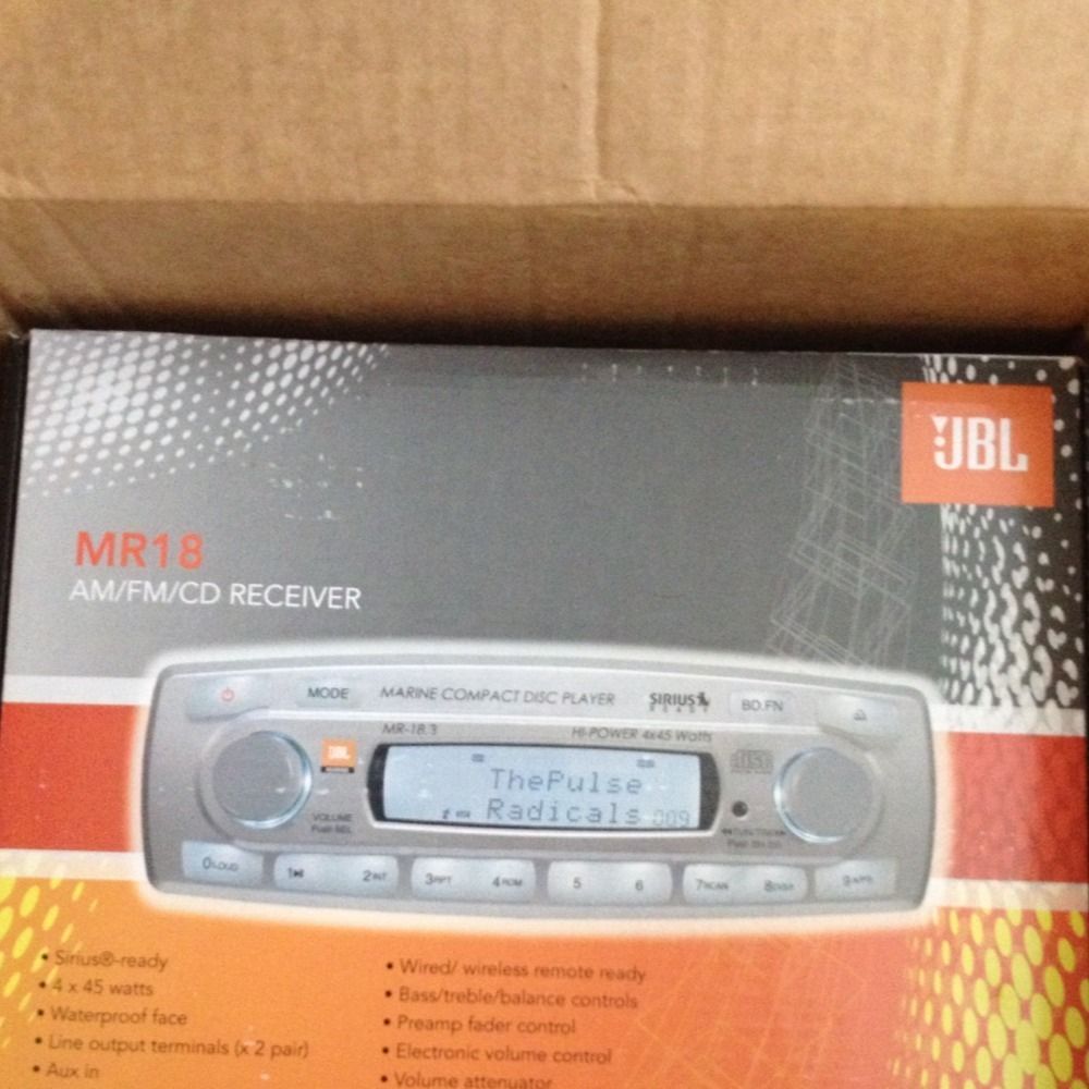 JBL Mr 18s Am FM CD Sirius Ready Boat Marine Stereo