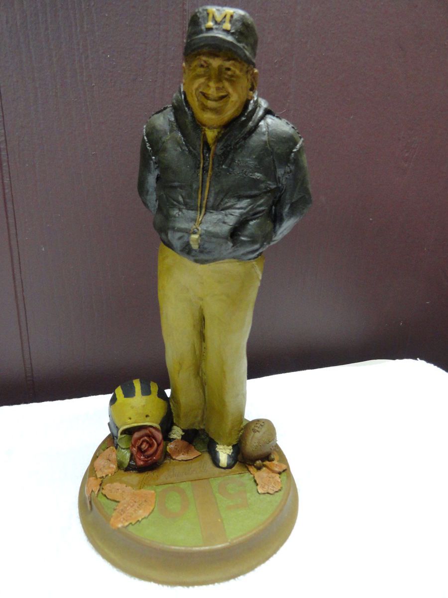   Tom Clark Cairn Studio Figurine Statue Coach Bo Schembechler  Michigan