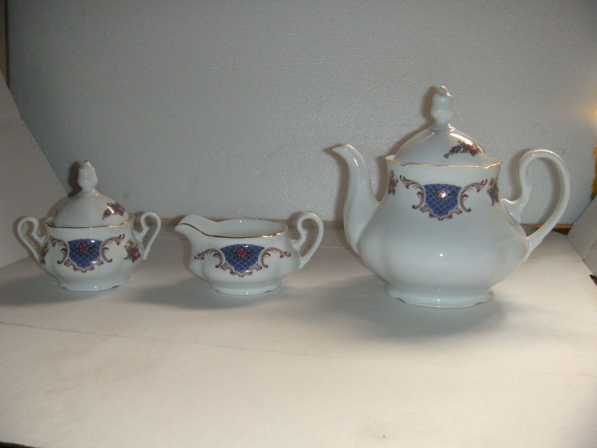 Carlsbad Porcelaine Fine Bohemia Czechoslovakia Coffe Pop Sugar Bowl 