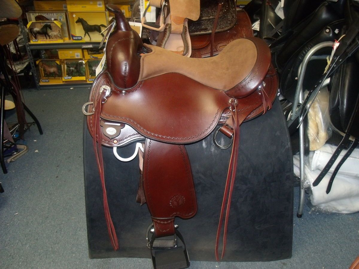 Circle Y Buffalo Creek Flex 2 Trail Saddle 16 Wide