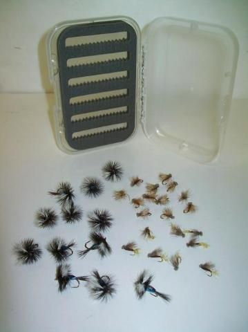 LOT OF 32 FLY FISHING CADDIS AND BLUE HUMPY FLIES SIZES 10 & 16 WITH 