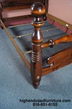 Ethan Allen Antiqued Pine Queen Size Cannonball Bed