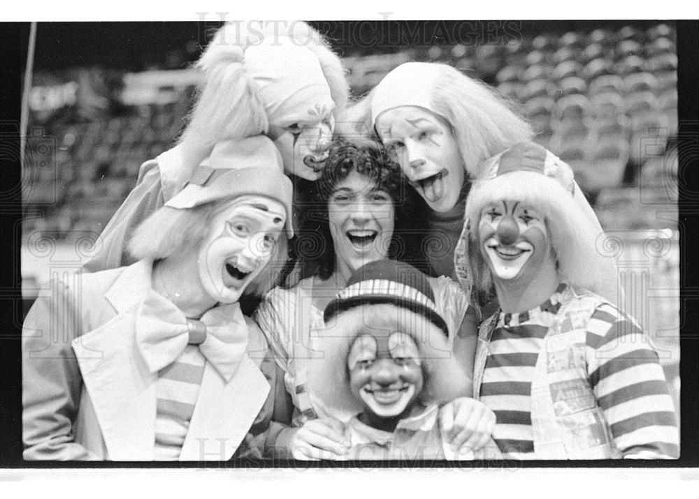 1984 35mm Negs Circus Clown Tryouts at Chicago Stad 49