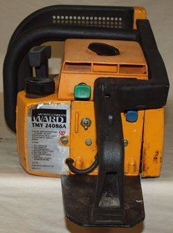 Vintage Chainsaw Montgomery Ward Manual 16 Bar Saw Gas Powered