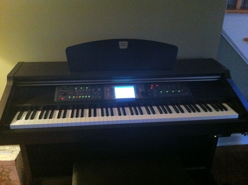  Yamaha Clavinova CVP 203