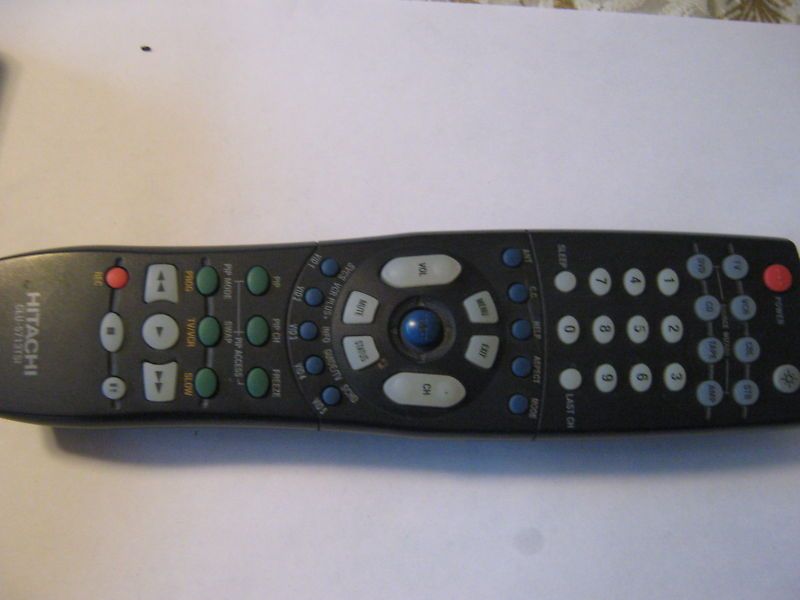 Hitachi TV Remote CLU 5713TSI 61SWX10B HXV629 Pip