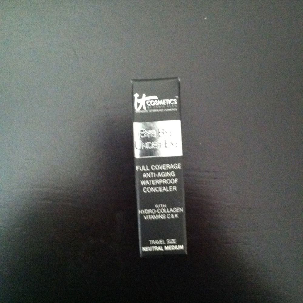 It Cosmetics Bye Bye Under Eye Full Coverage Concealer Neutral Medium