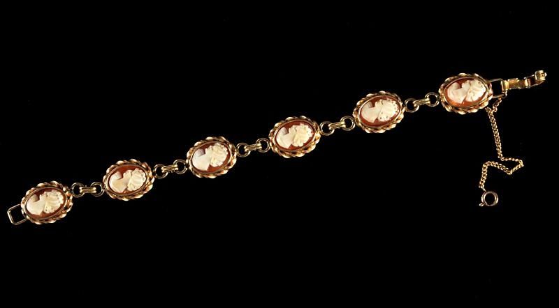 Vtg 1950s Krementz Cameo Gold Tone Link Bracelet