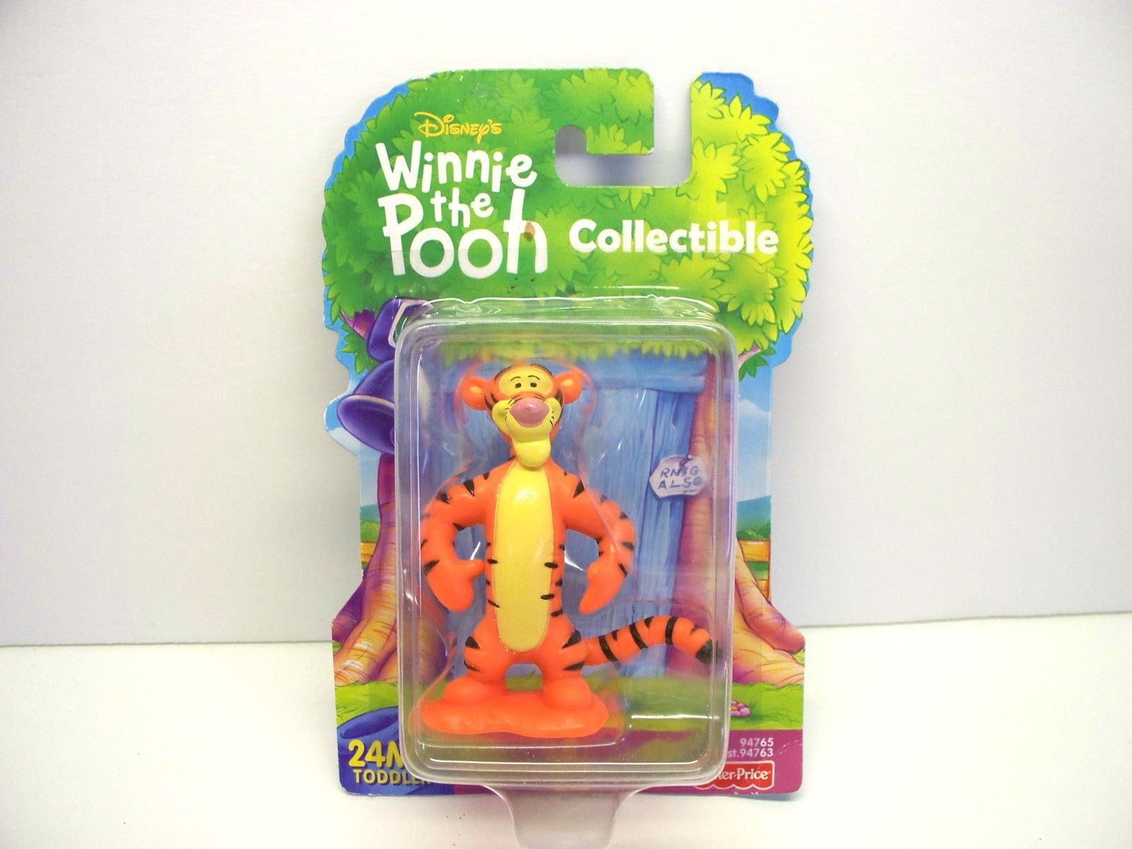 DISNEY COLLECTIBLE WINNIE THE POOH TIGGER FIGURINE NEW IN BOX