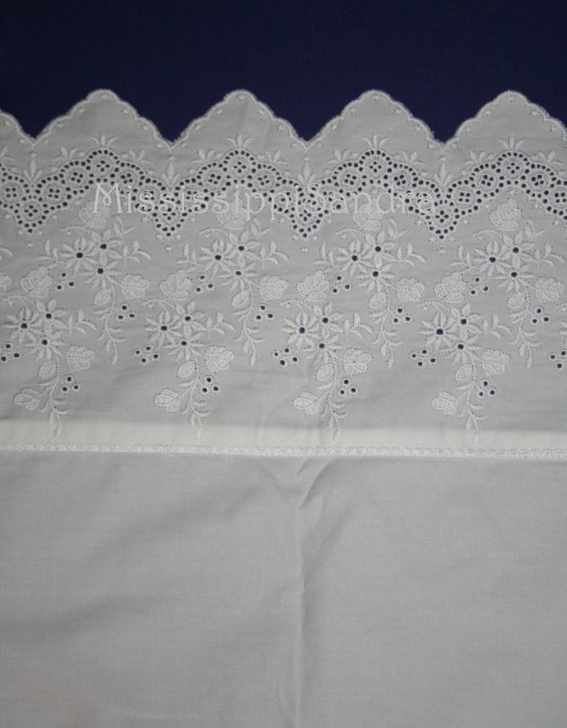 Court of Versailles Campagne Queen Sheet Set White Lace