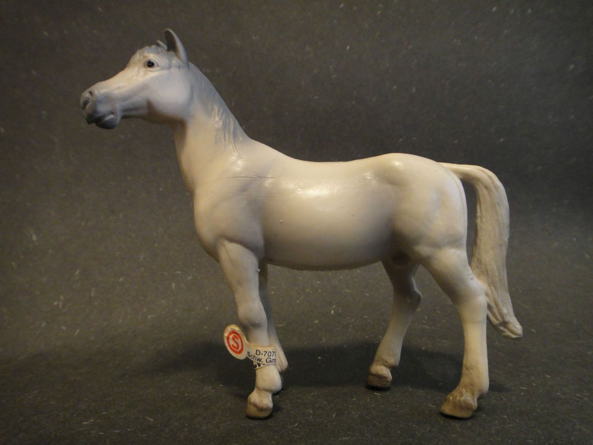 Schleich Horses Darley Arabian Horse 13210 Retired RARE