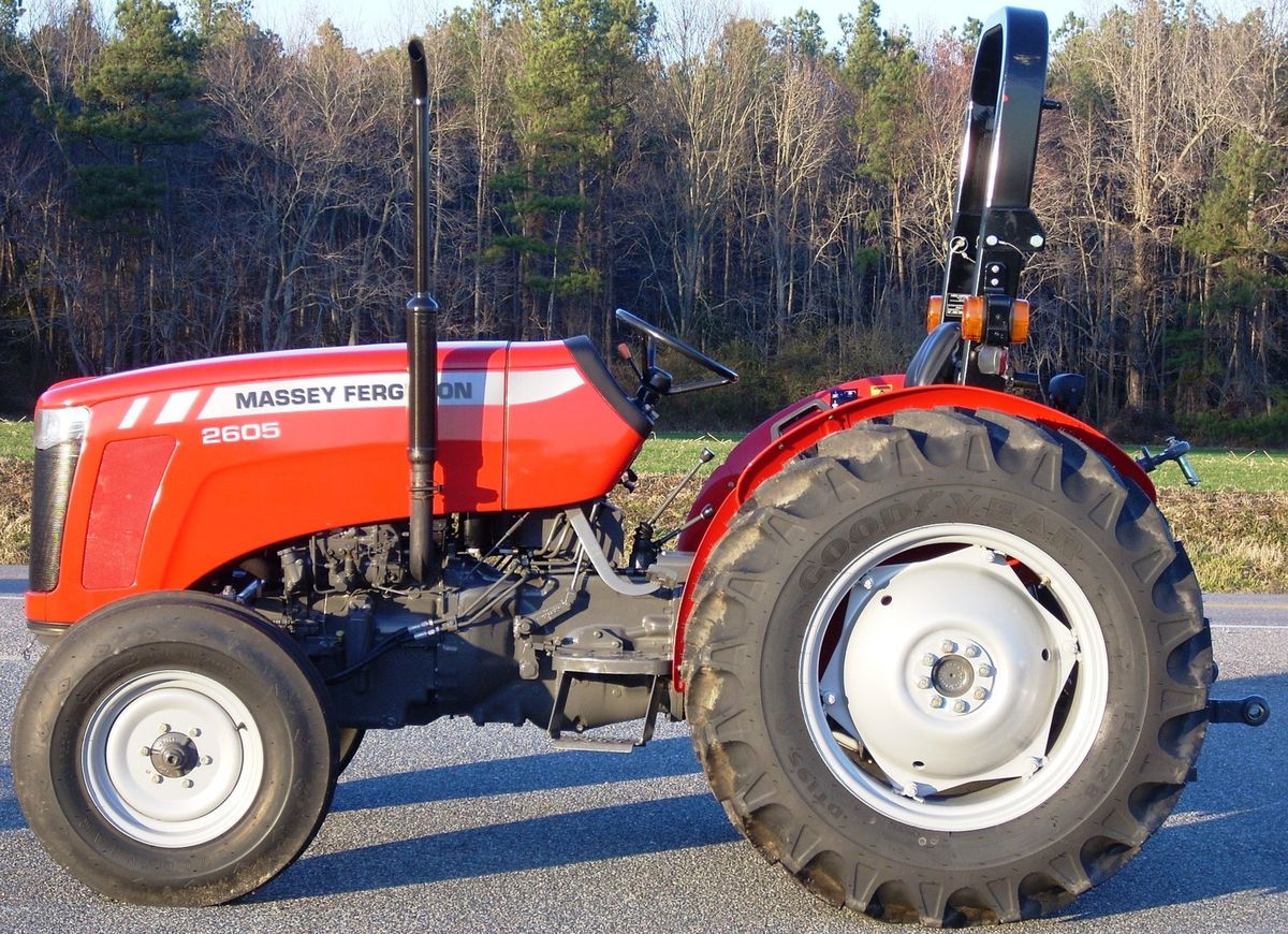 NEW Massey Ferguson 2605 2WD Utility Tractor 38 HP ends 6 pm EDT