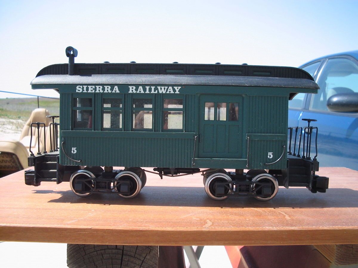  Delton Sierra Combine G Scale