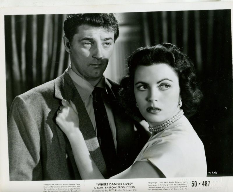 Faith Domergue Robert Mitchum RARE Orig Still C2