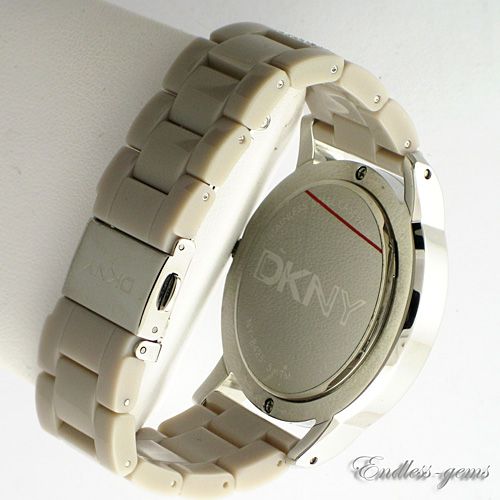 DKNY Womens Dona Karen New York Watch NY8425 Crystal Plastic Link