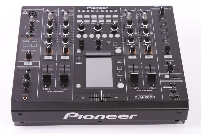 Pioneer DJM 2000 Professional DJ Mixer Regular 886830500091