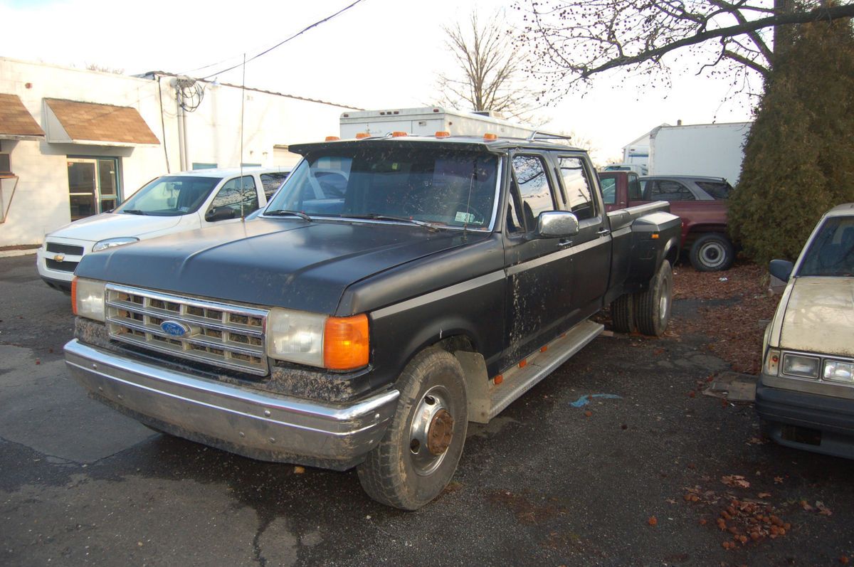 1990 Ford F350 Crew Cab Diesel 5 Speed 8 Foot Dually Bed