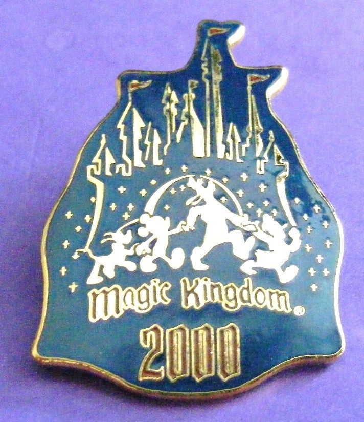 disney collectible pin walt disney world magic kingdom castle 2000