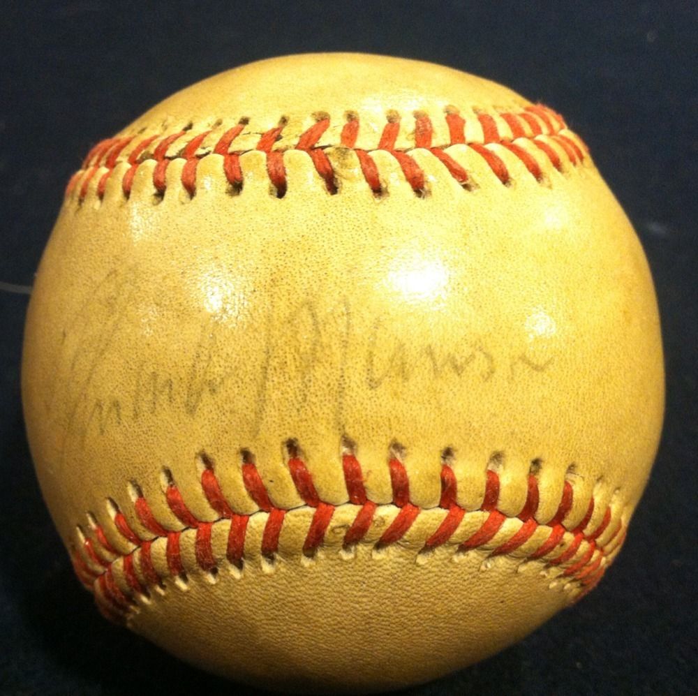  Thurman Munson Signed Baseball