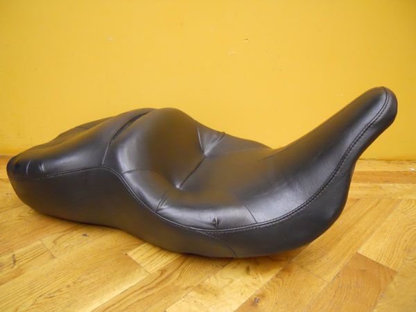 Genuine Harley Davidson Stock Ultra Classic Seat 97   07 Touring