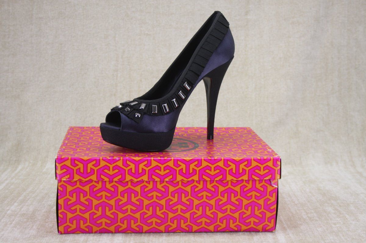 Tory Burch Erinn Black Satin Studded Pumps Shoes 9