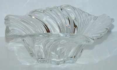 Mikasa Crystal Belle Epoque Round Swirl Bowl Centerpiece 8 1 4 SN000