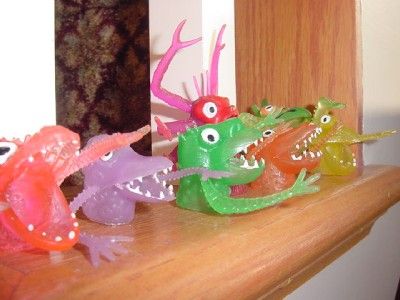  vintage aliens gumball finger puppets toys JIGGLER ugly monsters L@@K