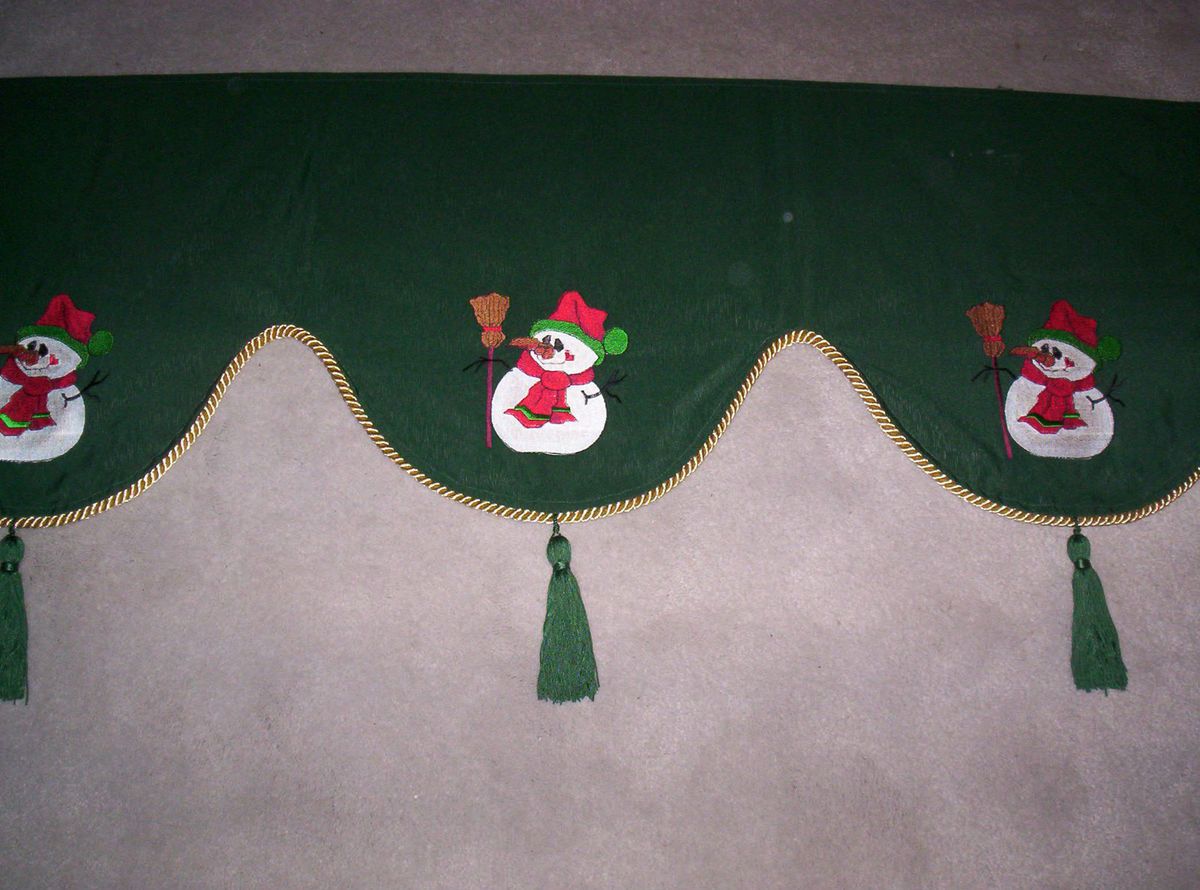  on Deep Green scallop Tassels Winter Christmas fireplace Mantel Scarf