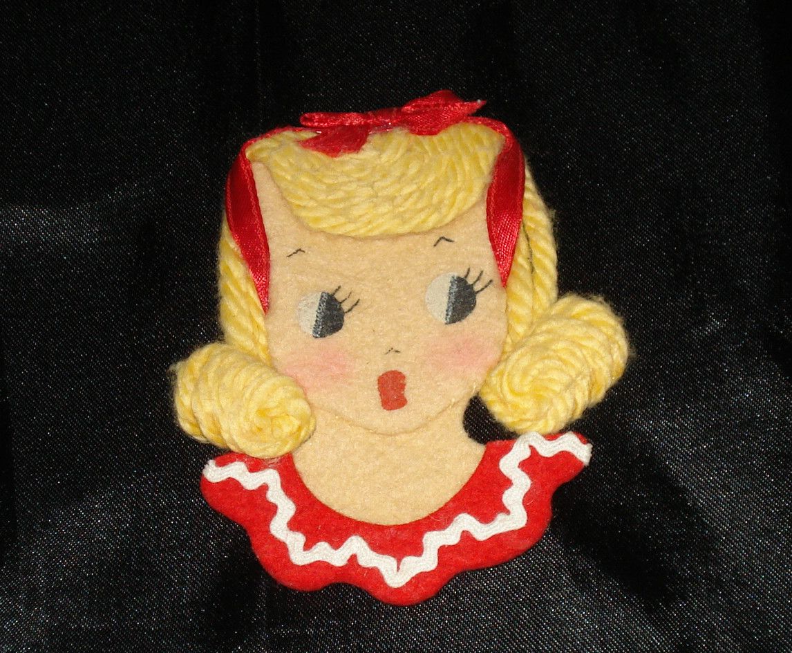 VINTAGE FLAT FINGER DOLL PUPPET ADORABLE