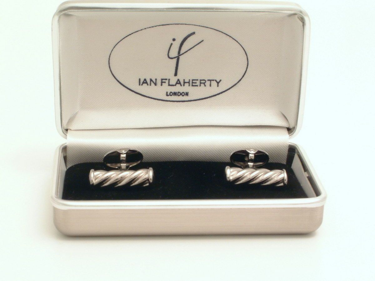   Highly polished Twisty Bar cufflinks English designer Ian Flaherty