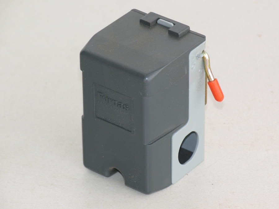 Furnas Model 69WA4LBZ2040 Pressure Switch