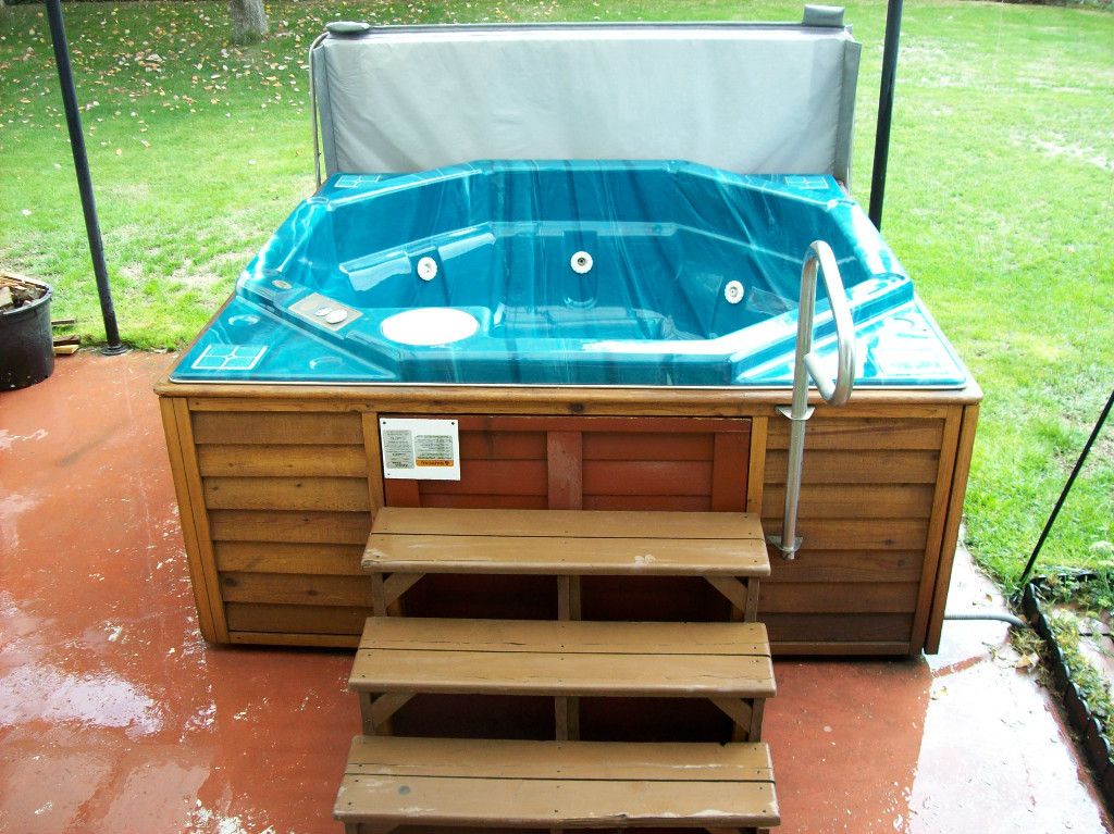  Octagon II 6 Person 400 Gallon Hot Tub