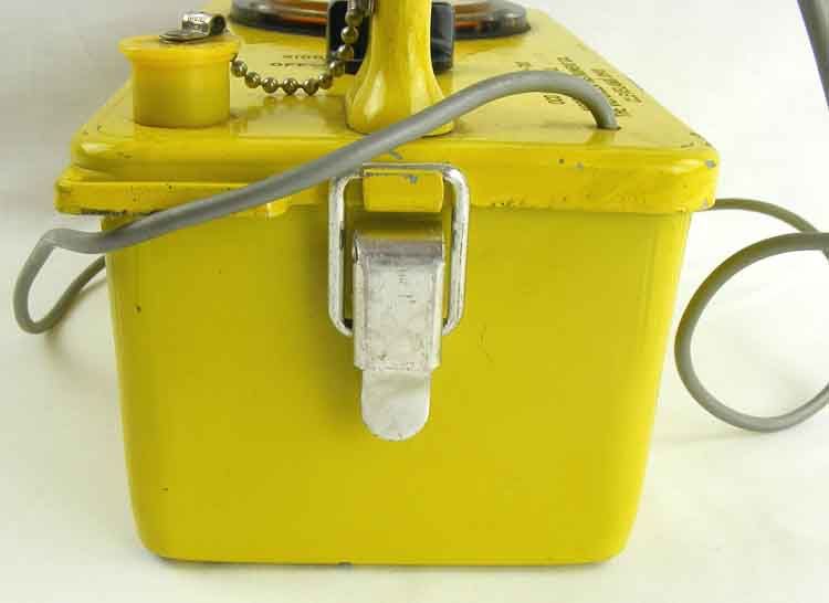 Geiger Counter The Victoreen Instrument Co No CDV 700 Model No 6B Ser