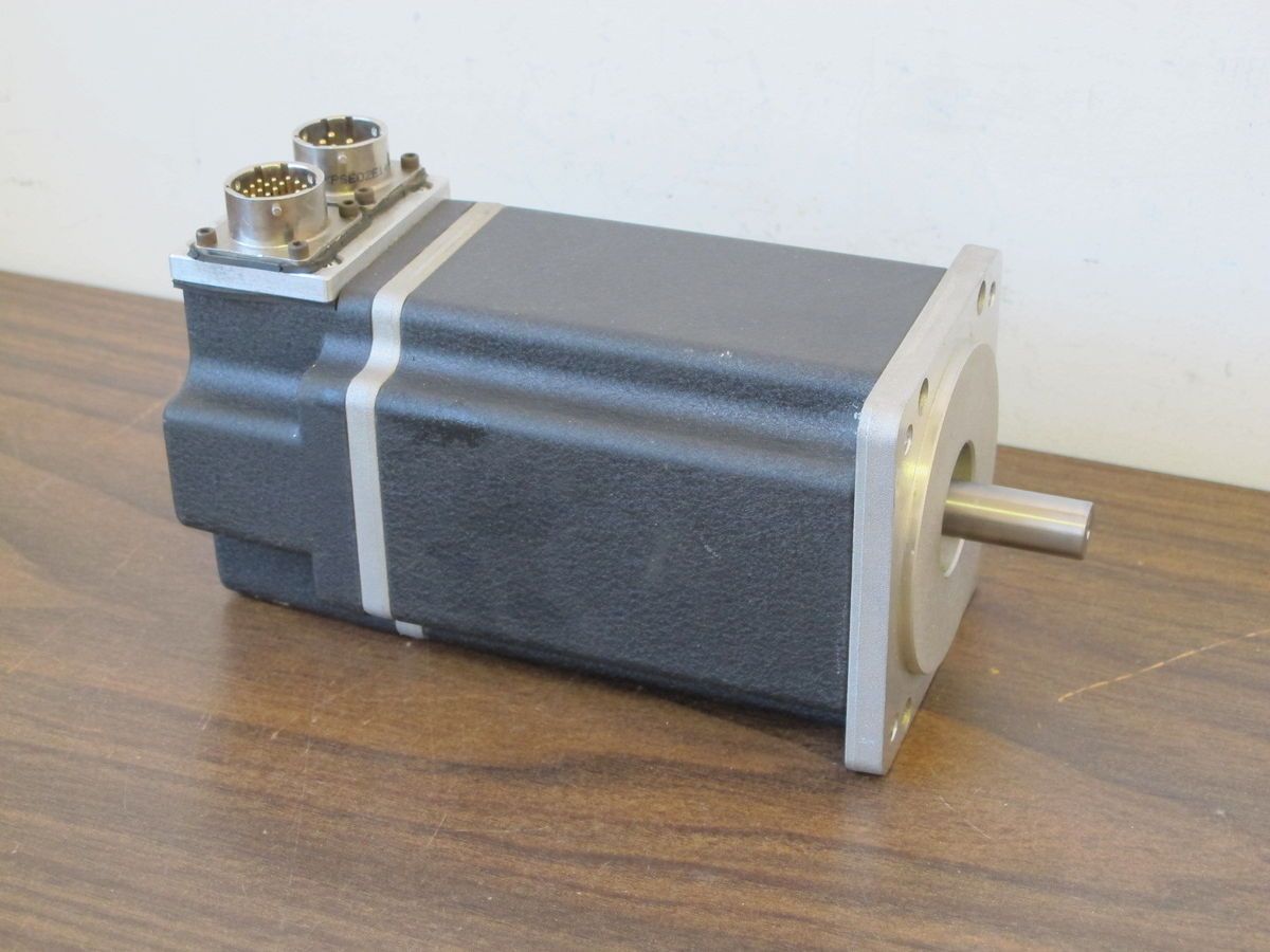 Giddings Lewis NSM3412 E500D Servo Motor 1 2 Shaft